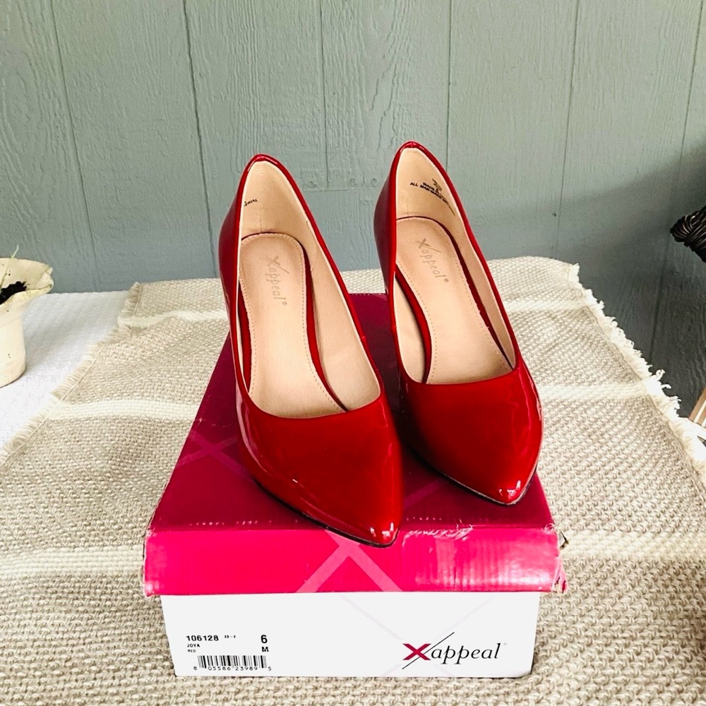 Xappeal Women's Red Pumps - new